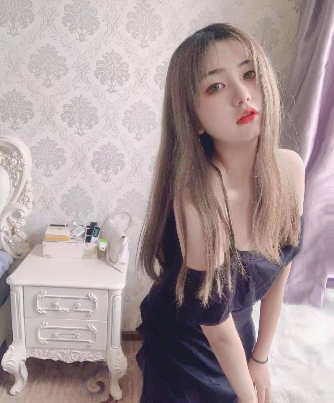 洪山区03年漂亮的妹子